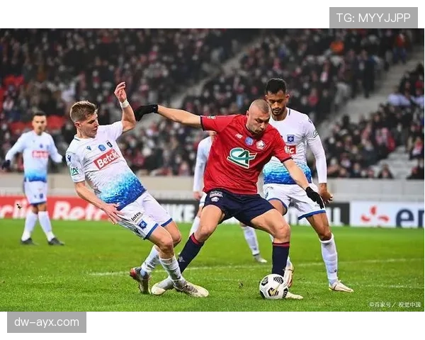 诺伊尔反应速度再创新高，出色表现助力球队取得关键胜利