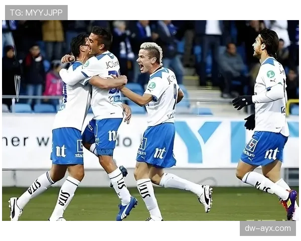 贾斯汀·克利福德闪耀英超赛场，关键表现助球队力克强敌