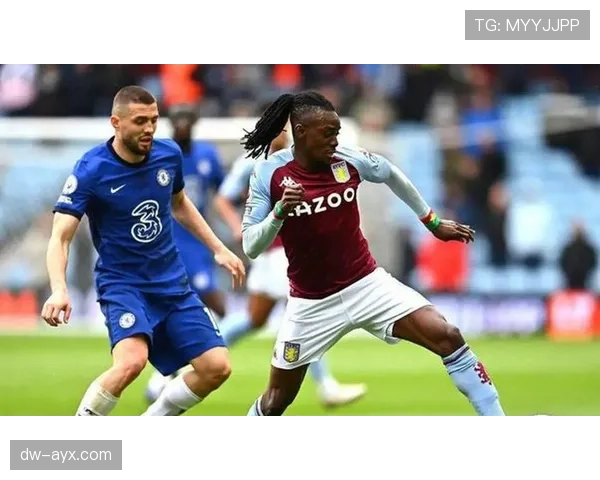 西甲蓝军荣耀再现：逆转绝杀引爆全场，状态回暖点燃激情