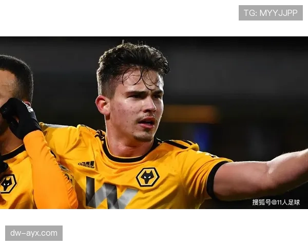 莱万多夫斯基在弗里克体系中的战术核心角色解析