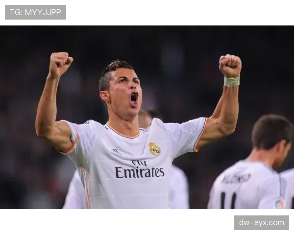梅西欧冠赛场为何总在关键时刻隐身？对比C罗强强对话表现差距在哪